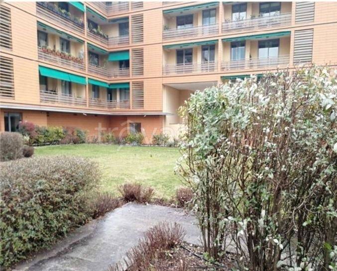 appartamento in vendita a Brescia in zona Lamarmora
