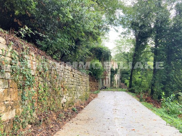 casale in vendita a Brescia in zona Porta Venezia