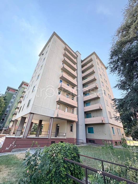 appartamento in vendita a Brescia in zona Urago/Mella