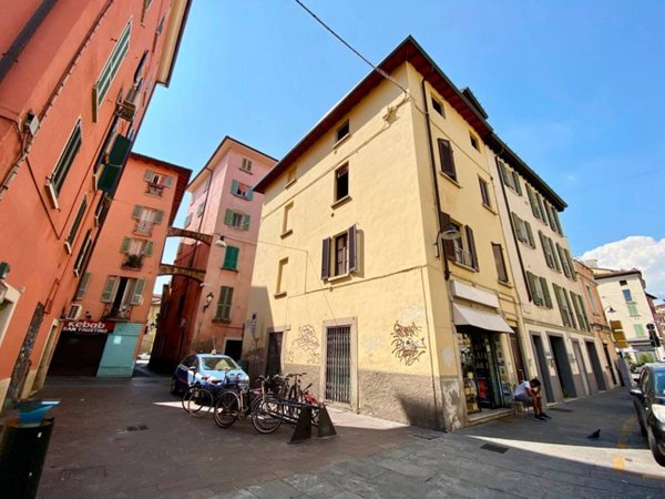 appartamento in vendita a Brescia in zona Centro Storico