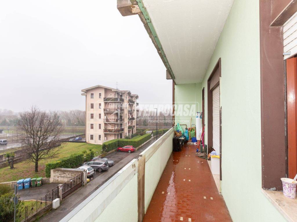appartamento in vendita a Brescia in zona Quartiere Primo Maggio