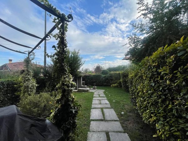 casa indipendente in vendita a Brescia in zona Caionvico