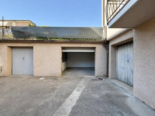 locale commerciale in vendita a Brescia in zona San Bartolomeo