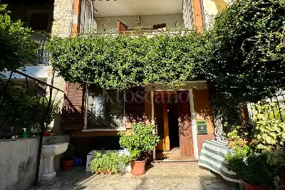 casa indipendente in vendita a Brescia in zona Sant'Eufemia