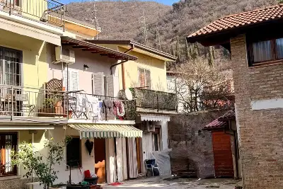 casa indipendente in vendita a Brescia in zona Sant'Eufemia