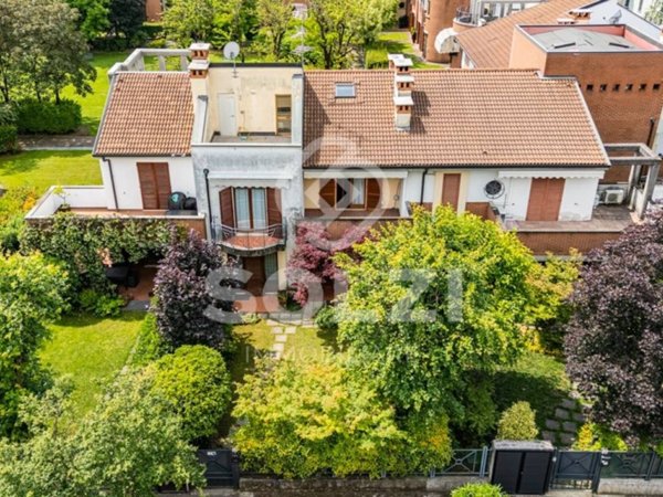 appartamento in vendita a Brescia in zona Volta