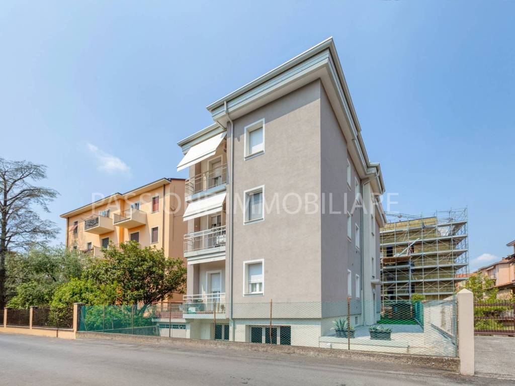 appartamento in vendita a Brescia in zona Urago/Mella