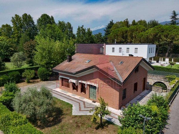 casa indipendente in vendita a Brescia in zona Borgo Trento