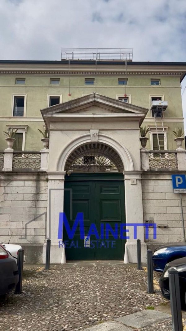 appartamento in vendita a Brescia in zona Centro Storico