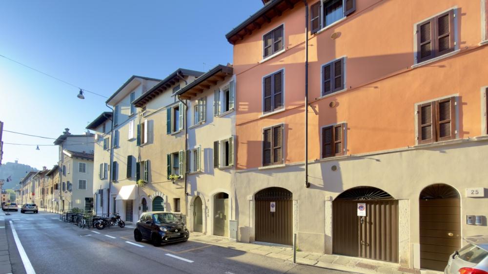 appartamento in vendita a Brescia in zona Centro Storico