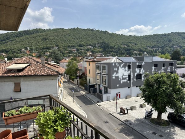 appartamento in vendita a Brescia in zona Mompiano