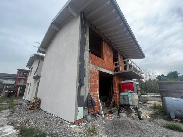 casa indipendente in vendita a Brescia in zona San Polo