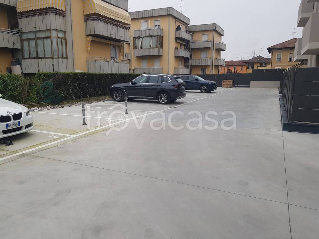 box auto in vendita a Brescia in zona Chiusure