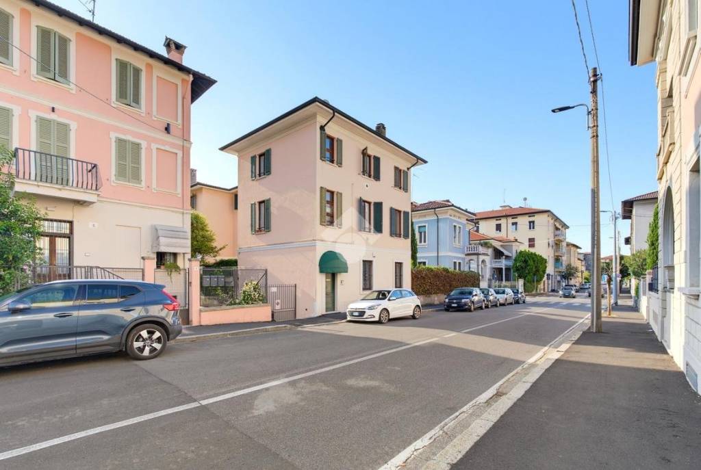 appartamento in vendita a Brescia in zona Porta Venezia