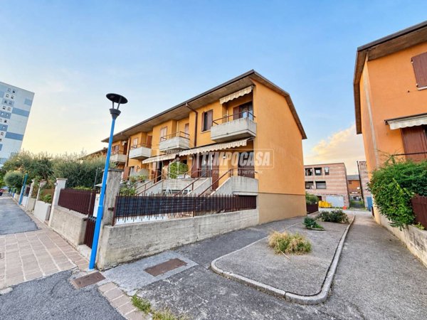 casa indipendente in vendita a Brescia in zona San Polo