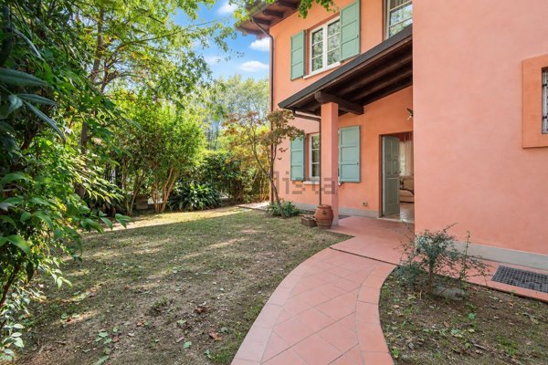casa indipendente in vendita a Brescia in zona Volta
