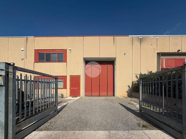 locale commerciale in vendita a Brescia in zona San Polo