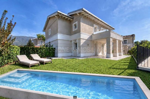 casa indipendente in vendita a Brescia in zona Mompiano