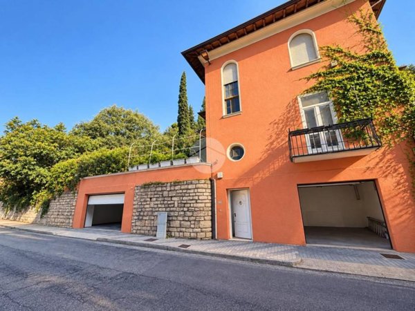 casa indipendente in vendita a Brescia in zona Sant'Eufemia