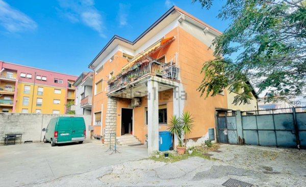 ufficio in vendita a Brescia in zona Quartiere Primo Maggio