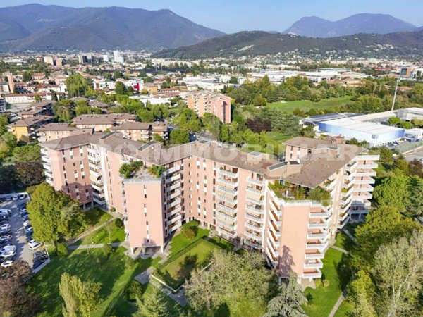 appartamento in vendita a Brescia in zona Borgo Trento