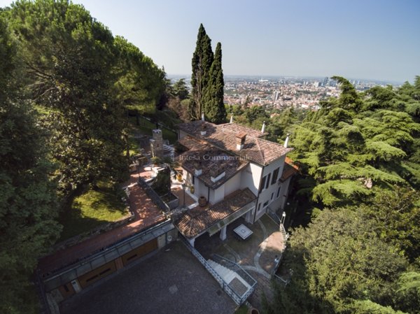 casa indipendente in vendita a Brescia in zona Porta Venezia