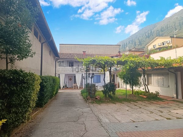 appartamento in vendita a Brescia in zona Caionvico