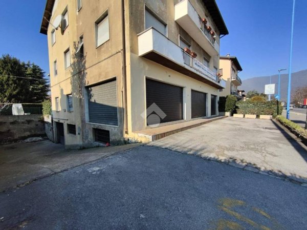 appartamento in vendita a Brescia in zona Villaggio Prealpino