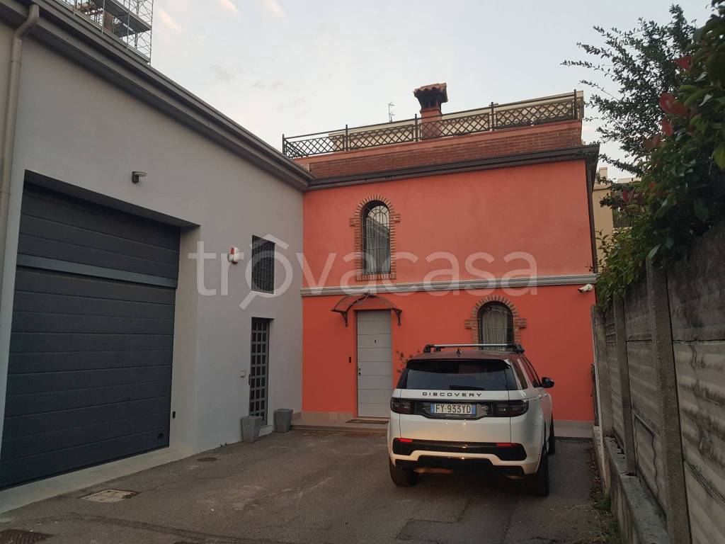 appartamento in vendita a Brescia in zona San Bartolomeo