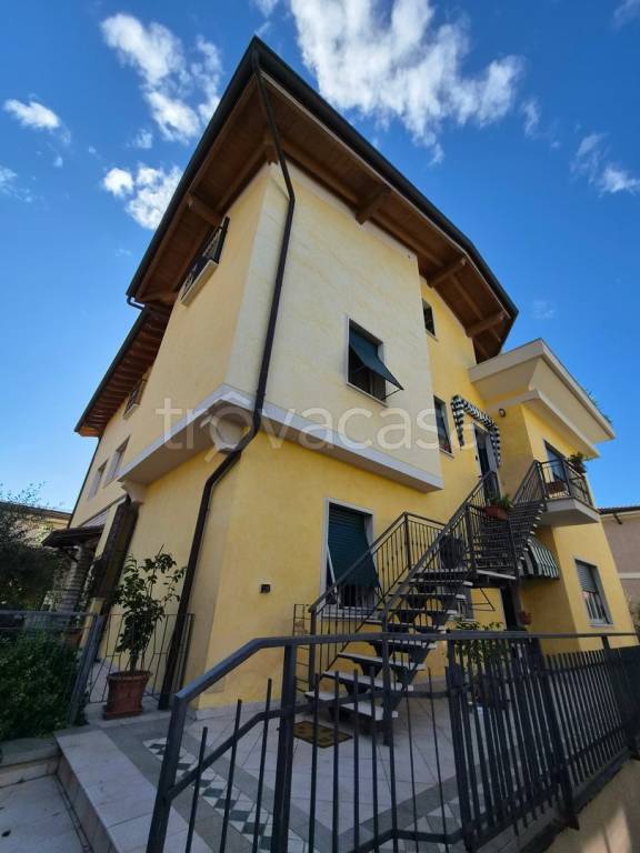 casa indipendente in vendita a Brescia in zona Urago/Mella