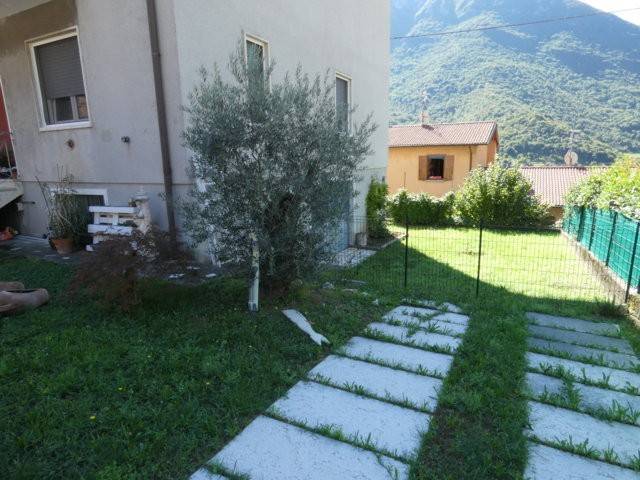 casa indipendente in vendita a Caino