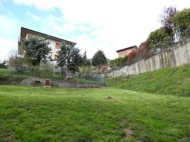 casa indipendente in vendita a Caino