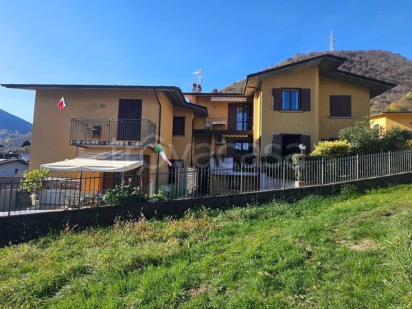 appartamento in vendita a Caino