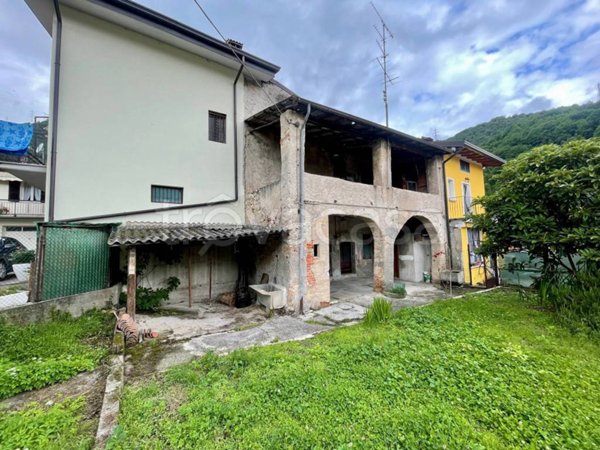 appartamento in vendita a Caino