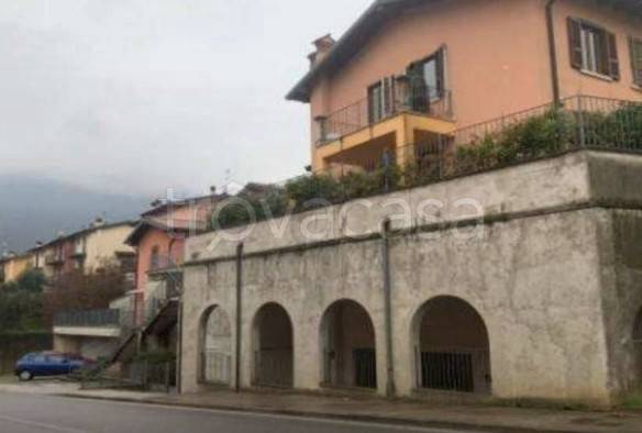 appartamento in vendita a Caino