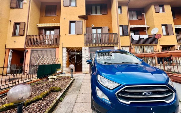 casa indipendente in vendita a Caino