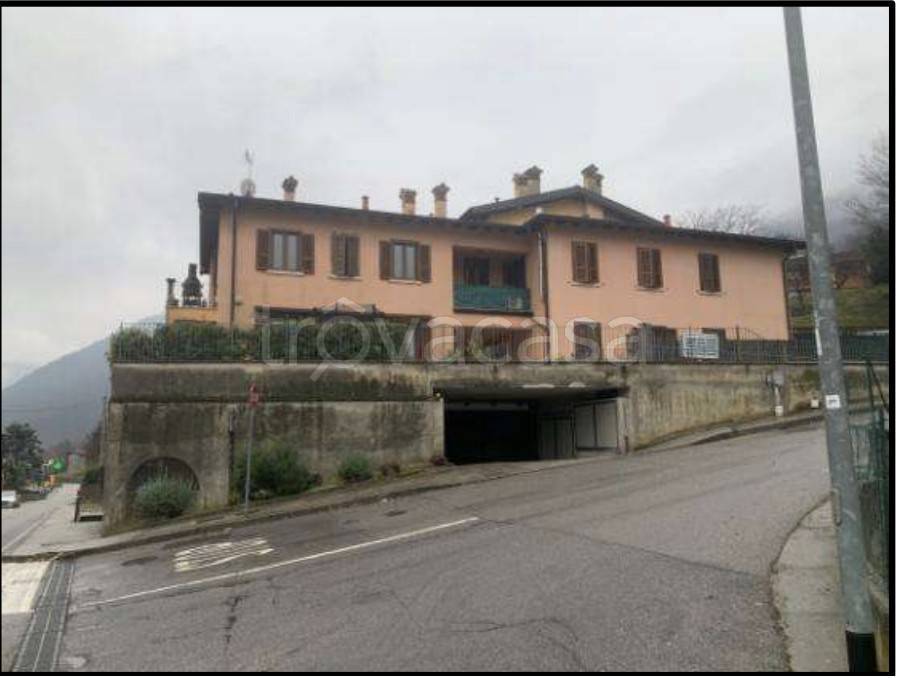 appartamento in vendita a Caino