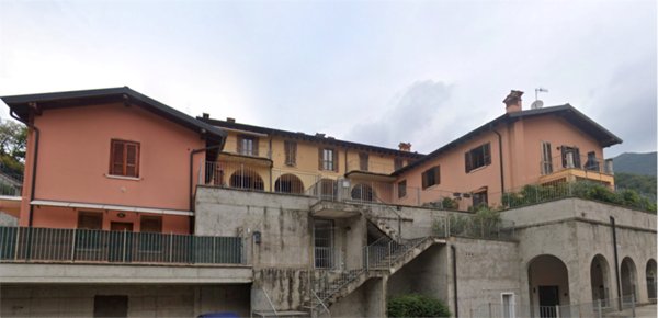 appartamento in vendita a Caino