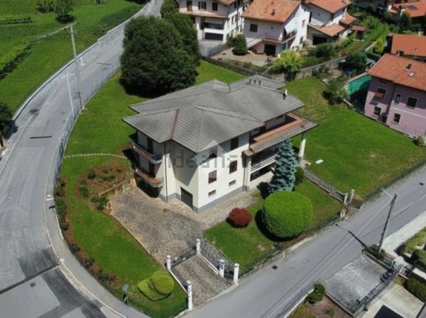 appartamento in vendita a Caino