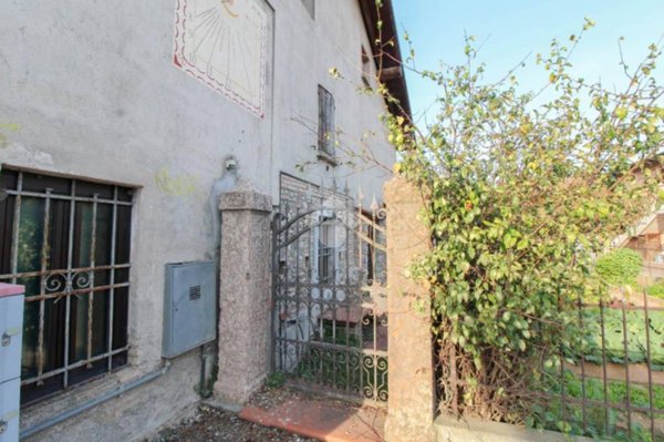casa indipendente in vendita a Calcinato in zona Calcinatello