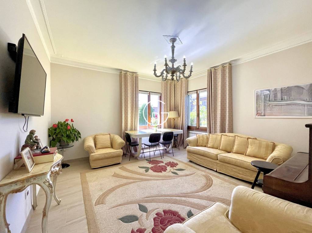 casa indipendente in vendita a Calcinato in zona Calcinatello