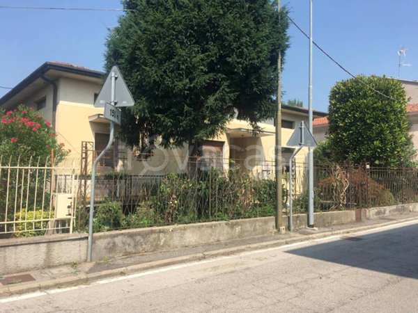 casa indipendente in vendita a Calcinato in zona Ponte San Marco