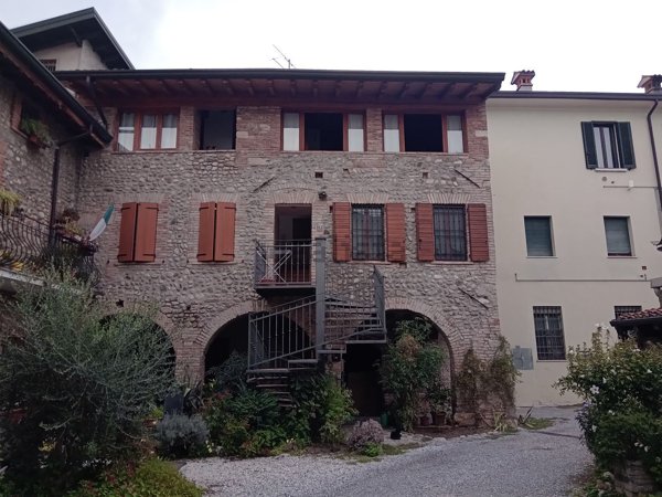 appartamento in vendita a Calcinato in zona Ponte San Marco