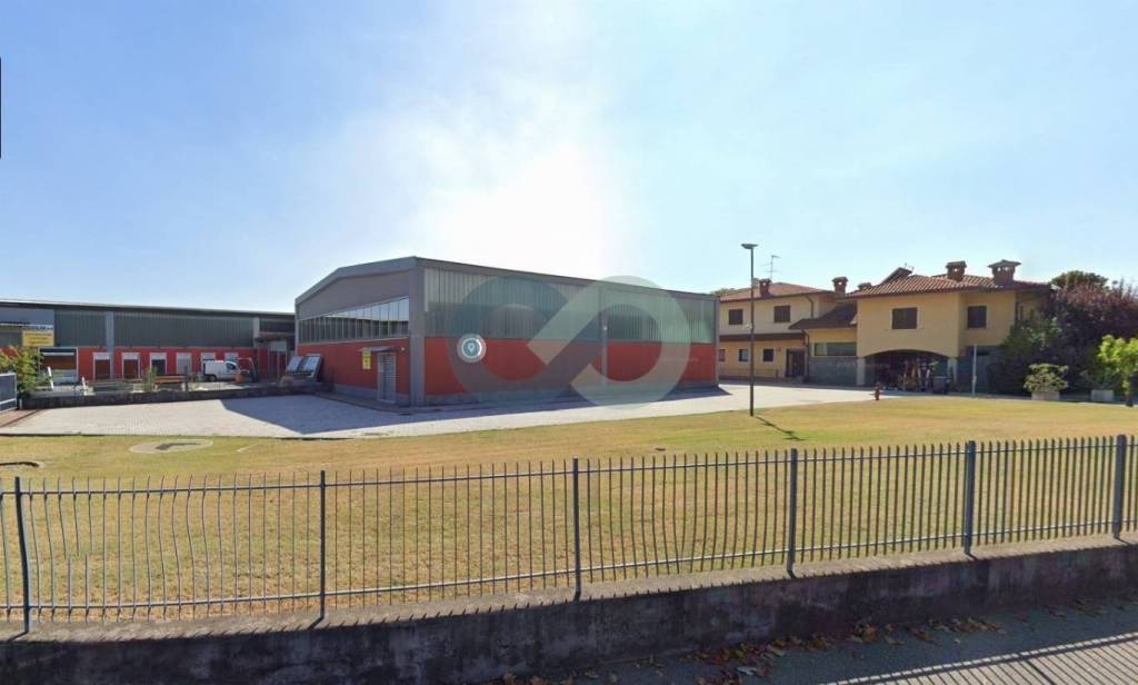 locale commerciale in vendita a Calcinato