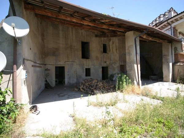 casa indipendente in vendita a Calcinato