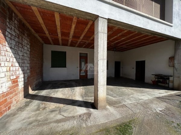 casa indipendente in vendita a Calcinato
