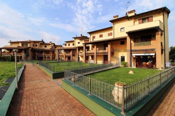 appartamento in vendita a Calcinato in zona Ponte San Marco