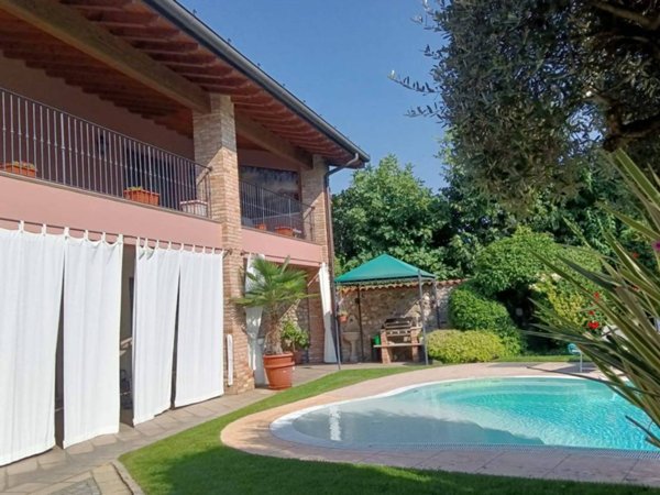 casa indipendente in vendita a Calcinato