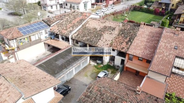 casa indipendente in vendita a Calcinato