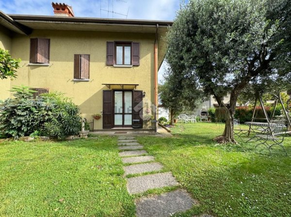 casa indipendente in vendita a Calcinato